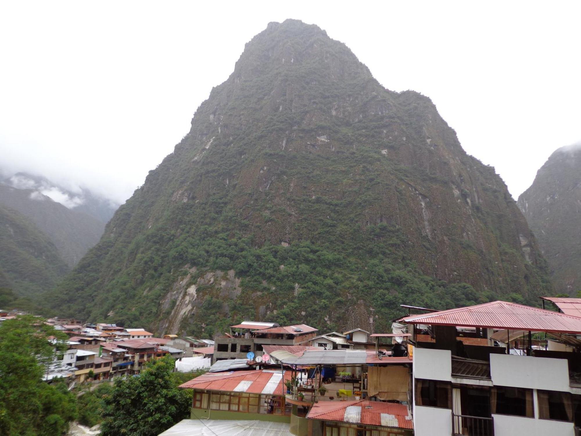 Hotel Taypikala Machupicchu Exterior photo